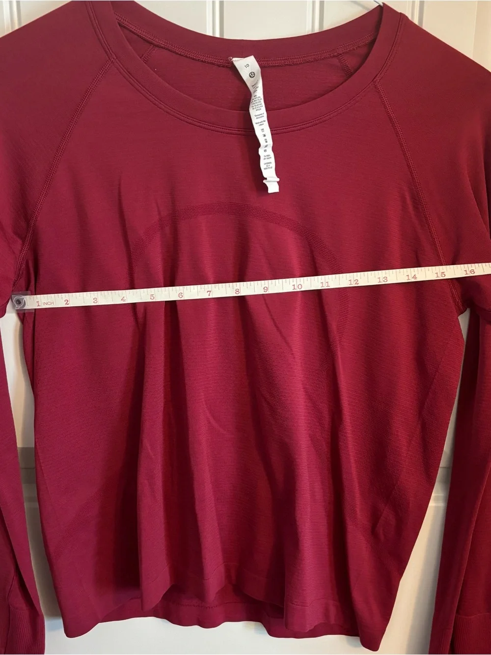 Lululemon Swiftly Tech long-Sleeve Magenta color Size 10